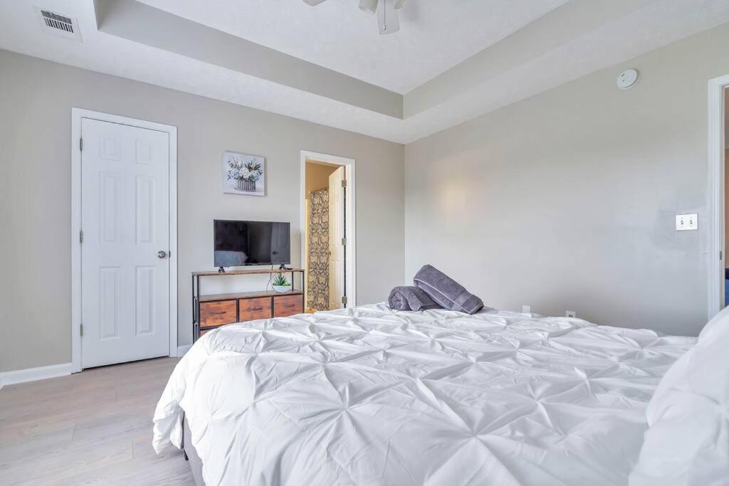East Escape Villa Montgomery Bagian luar foto